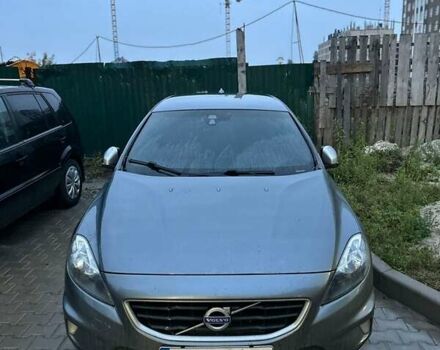 Серый Вольво В40, объемом двигателя 1.98 л и пробегом 265 тыс. км за 10500 $, фото 2 на Automoto.ua
