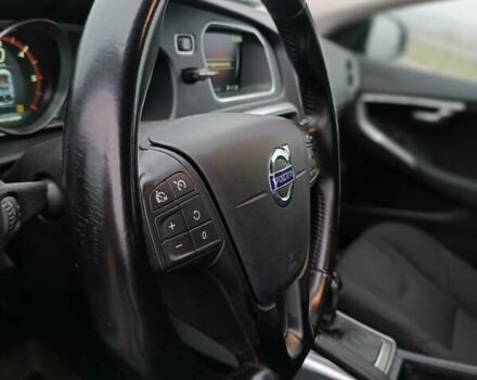Сірий Вольво V40, об'ємом двигуна 1.56 л та пробігом 218 тис. км за 12999 $, фото 21 на Automoto.ua