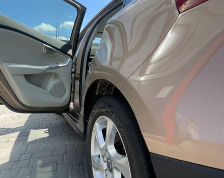 Сірий Вольво V40, об'ємом двигуна 1.98 л та пробігом 95 тис. км за 17700 $, фото 10 на Automoto.ua