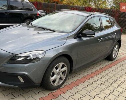Сірий Вольво V40, об'ємом двигуна 1.56 л та пробігом 105 тис. км за 21000 $, фото 3 на Automoto.ua