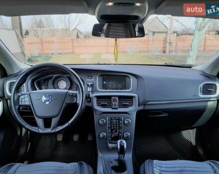 Сірий Вольво V40, об'ємом двигуна 1.56 л та пробігом 223 тис. км за 13500 $, фото 12 на Automoto.ua