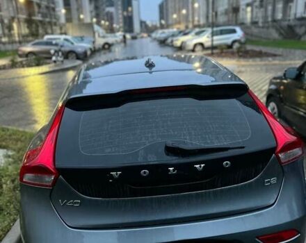 Серый Вольво В40, объемом двигателя 1.98 л и пробегом 265 тыс. км за 10500 $, фото 10 на Automoto.ua