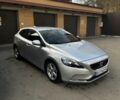 Серый Вольво В40, объемом двигателя 1.6 л и пробегом 195 тыс. км за 11000 $, фото 2 на Automoto.ua