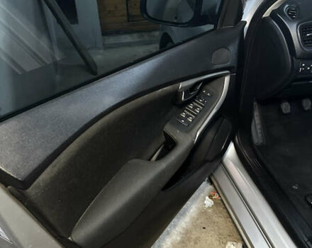 Серый Вольво В40, объемом двигателя 1.56 л и пробегом 195 тыс. км за 11000 $, фото 10 на Automoto.ua