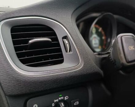 Сірий Вольво V40, об'ємом двигуна 1.56 л та пробігом 218 тис. км за 12999 $, фото 26 на Automoto.ua