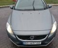 Сірий Вольво V40, об'ємом двигуна 1.56 л та пробігом 218 тис. км за 12999 $, фото 2 на Automoto.ua
