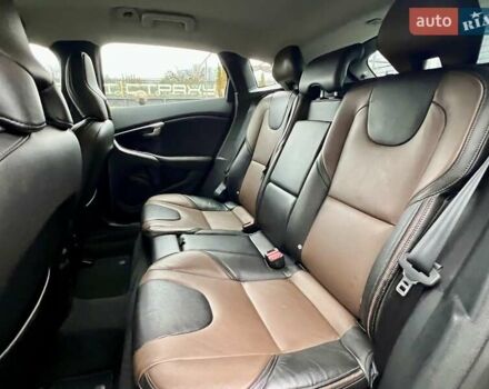 Серый Вольво В40, объемом двигателя 2 л и пробегом 135 тыс. км за 17900 $, фото 25 на Automoto.ua