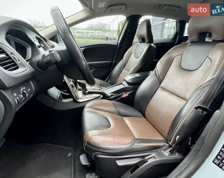 Серый Вольво В40, объемом двигателя 2 л и пробегом 135 тыс. км за 17900 $, фото 19 на Automoto.ua