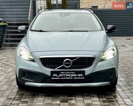 Серый Вольво В40, объемом двигателя 2 л и пробегом 135 тыс. км за 17900 $, фото 2 на Automoto.ua