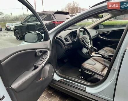 Серый Вольво В40, объемом двигателя 2 л и пробегом 135 тыс. км за 17900 $, фото 12 на Automoto.ua