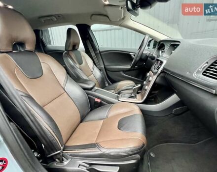 Серый Вольво В40, объемом двигателя 2 л и пробегом 135 тыс. км за 17900 $, фото 44 на Automoto.ua