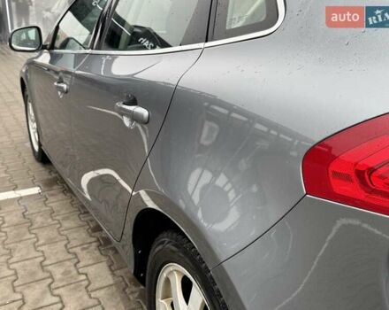 Сірий Вольво V40, об'ємом двигуна 1.97 л та пробігом 218 тис. км за 14100 $, фото 8 на Automoto.ua