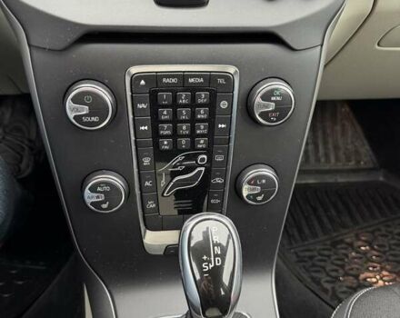 Сірий Вольво V40, об'ємом двигуна 1.97 л та пробігом 218 тис. км за 14100 $, фото 15 на Automoto.ua