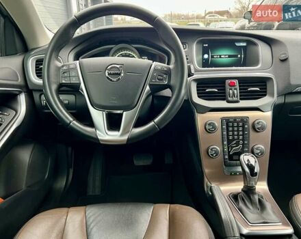 Серый Вольво В40, объемом двигателя 2 л и пробегом 135 тыс. км за 17900 $, фото 50 на Automoto.ua