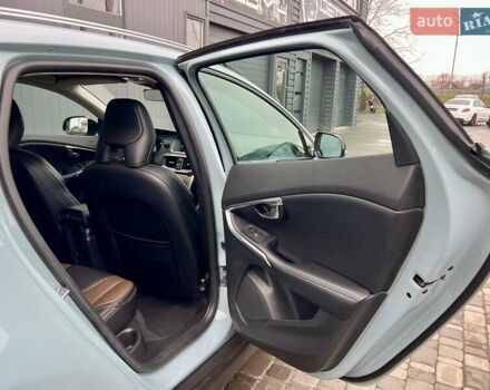 Серый Вольво В40, объемом двигателя 2 л и пробегом 135 тыс. км за 17900 $, фото 33 на Automoto.ua