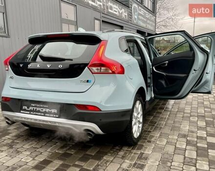 Серый Вольво В40, объемом двигателя 2 л и пробегом 135 тыс. км за 17900 $, фото 77 на Automoto.ua