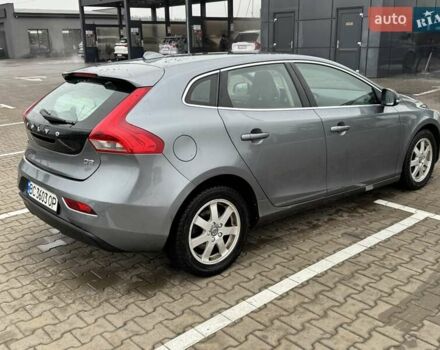 Сірий Вольво V40, об'ємом двигуна 1.97 л та пробігом 218 тис. км за 14100 $, фото 6 на Automoto.ua