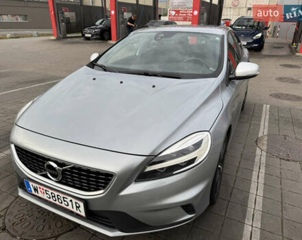 Сірий Вольво V40, об'ємом двигуна 1.97 л та пробігом 210 тис. км за 9923 $, фото 1 на Automoto.ua