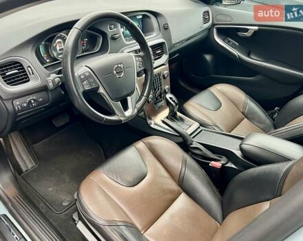 Серый Вольво В40, объемом двигателя 2 л и пробегом 135 тыс. км за 17900 $, фото 21 на Automoto.ua