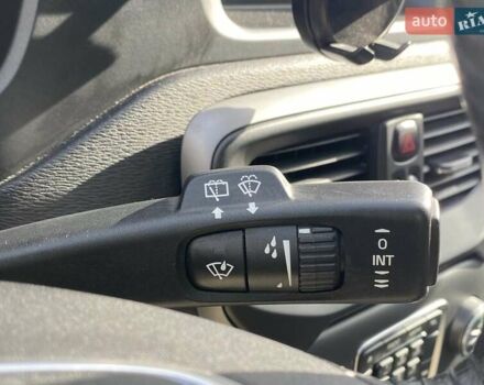 Вольво V40 2017 у Миколаєві на Automoto.ua Сірий Вольво V40, об'ємом двигуна 2 л та пробігом 106 тис. км за 17500 $, фото 42 на Automoto.ua