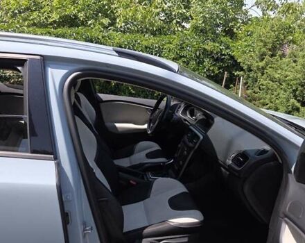 Вольво V40 2017 у Миколаєві на Automoto.ua Сірий Вольво V40, об'ємом двигуна 1.97 л та пробігом 106 тис. км за 17000 $, фото 3 на Automoto.ua