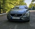 Сірий Вольво V40, об'ємом двигуна 2 л та пробігом 200 тис. км за 15000 $, фото 1 на Automoto.ua