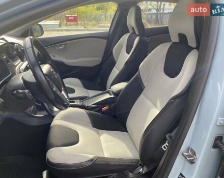 Вольво V40 2017 у Миколаєві на Automoto.ua Сірий Вольво V40, об'ємом двигуна 2 л та пробігом 106 тис. км за 17500 $, фото 24 на Automoto.ua