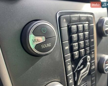 Вольво V40 2017 у Миколаєві на Automoto.ua Сірий Вольво V40, об'ємом двигуна 2 л та пробігом 106 тис. км за 17500 $, фото 50 на Automoto.ua