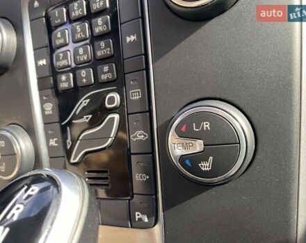 Вольво V40 2017 у Миколаєві на Automoto.ua Сірий Вольво V40, об'ємом двигуна 2 л та пробігом 106 тис. км за 17500 $, фото 52 на Automoto.ua