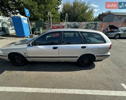 Серый Вольво В40, объемом двигателя 1.87 л и пробегом 328 тыс. км за 3000 $, фото 7 на Automoto.ua