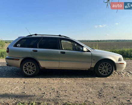 Сірий Вольво V40, об'ємом двигуна 1.87 л та пробігом 370 тис. км за 3000 $, фото 2 на Automoto.ua