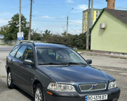 Серый Вольво В40, объемом двигателя 1.87 л и пробегом 386 тыс. км за 3500 $, фото 4 на Automoto.ua