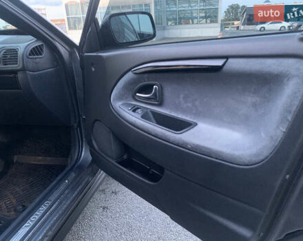 Серый Вольво В40, объемом двигателя 1.8 л и пробегом 260 тыс. км за 4999 $, фото 16 на Automoto.ua