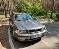 Серый Вольво В40, объемом двигателя 1.8 л и пробегом 500 тыс. км за 2800 $, фото 1 на Automoto.ua