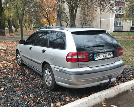 Сірий Вольво V40, об'ємом двигуна 1.9 л та пробігом 360 тис. км за 5500 $, фото 3 на Automoto.ua
