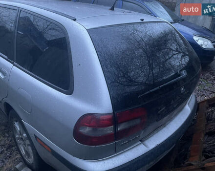 Вольво В40 2002 в Луцке на Automoto.ua Серый Вольво В40, объемом двигателя 1.9 л и пробегом 410 тыс. км за 1500 $, фото 1 на Automoto.ua