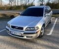 Серый Вольво В40, объемом двигателя 1.9 л и пробегом 300 тыс. км за 4600 $, фото 1 на Automoto.ua