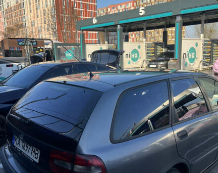 Серый Вольво В40, объемом двигателя 1.87 л и пробегом 378 тыс. км за 4300 $, фото 4 на Automoto.ua