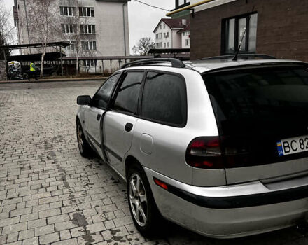 Серый Вольво В40, объемом двигателя 1.9 л и пробегом 362 тыс. км за 2300 $, фото 2 на Automoto.ua