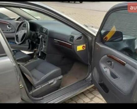 Серый Вольво В40, объемом двигателя 1.8 л и пробегом 360 тыс. км за 3500 $, фото 2 на Automoto.ua