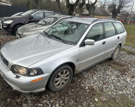 Серый Вольво В40, объемом двигателя 1.8 л и пробегом 200 тыс. км за 1350 $, фото 2 на Automoto.ua