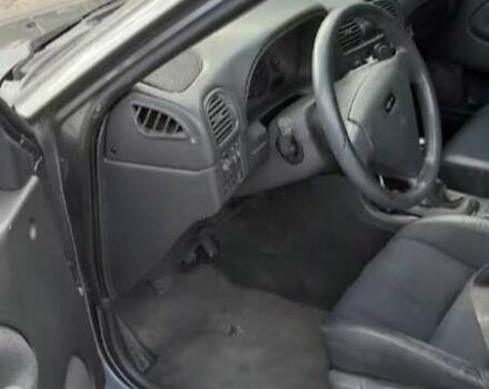 Серый Вольво В40, объемом двигателя 1.8 л и пробегом 360 тыс. км за 3500 $, фото 7 на Automoto.ua