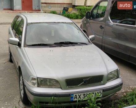 Сірий Вольво V40, об'ємом двигуна 1.6 л та пробігом 322 тис. км за 1900 $, фото 1 на Automoto.ua