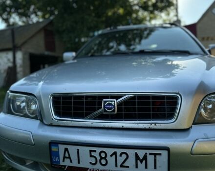 Сірий Вольво V40, об'ємом двигуна 1.9 л та пробігом 365 тис. км за 3000 $, фото 1 на Automoto.ua