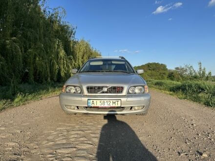 Вольво V40 2000 у Жашкове на Automoto.ua Сірий Вольво V40, об'ємом двигуна 1.9 л та пробігом 365 тис. км за 3000 $, фото 1 на Automoto.ua