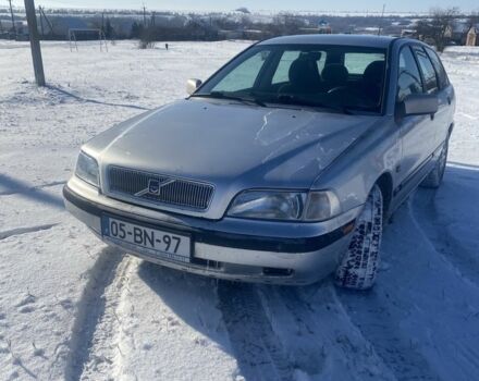 Серый Вольво В40, объемом двигателя 0 л и пробегом 270 тыс. км за 1950 $, фото 1 на Automoto.ua