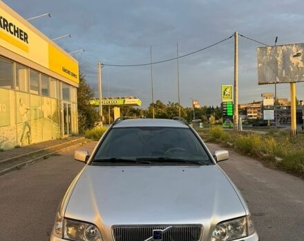 Сірий Вольво V40, об'ємом двигуна 1.87 л та пробігом 340 тис. км за 2600 $, фото 1 на Automoto.ua