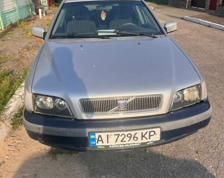 Сірий Вольво V40, об'ємом двигуна 1.87 л та пробігом 340 тис. км за 2400 $, фото 1 на Automoto.ua