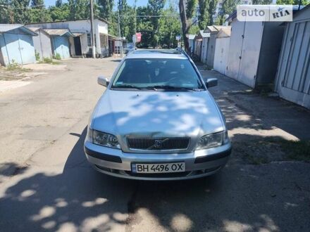 Вольво В40 2002 в Одессе на Automoto.ua Серый Вольво В40, объемом двигателя 1.9 л и пробегом 422 тыс. км за 3300 $, фото 1 на Automoto.ua