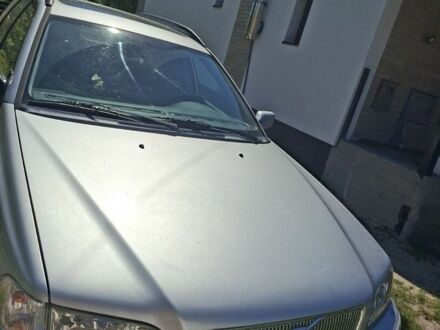 Сірий Вольво V40, об'ємом двигуна 1.8 л та пробігом 250 тис. км за 2700 $, фото 1 на Automoto.ua